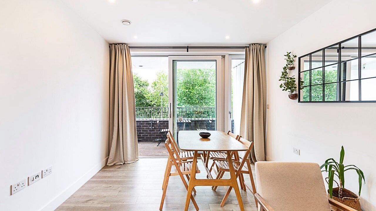 Photo of Others in Lea Bridge