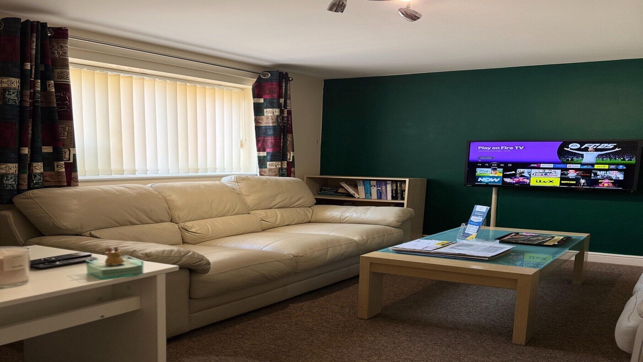 Photo of Livingroom in West Knoyle