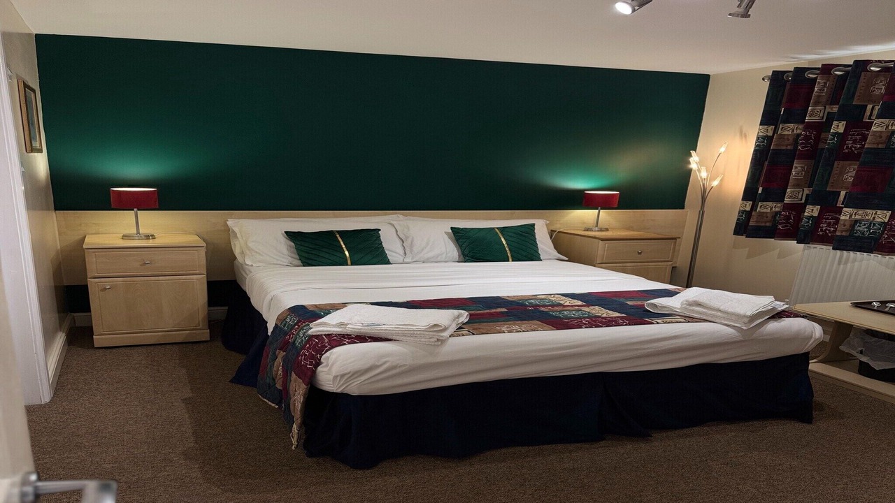 Photo of Others in West Knoyle