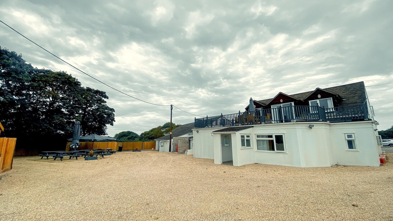 Photo of Outdoor in West Knoyle