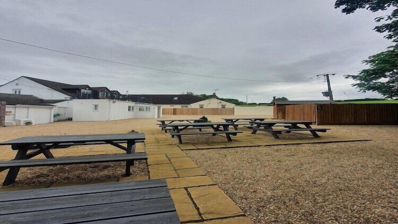 Photo of Outdoor in West Knoyle