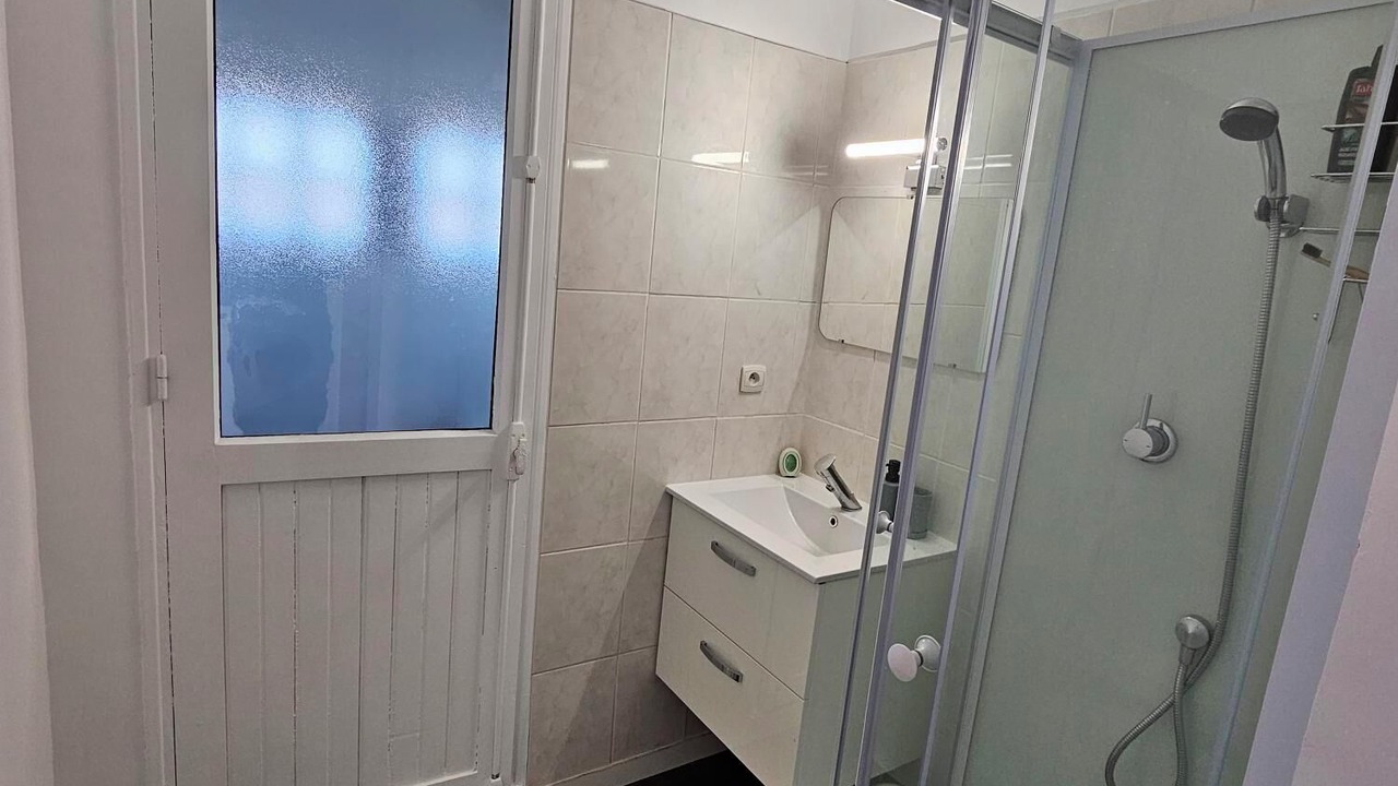 Photo of Bathroom in Belle-Beille