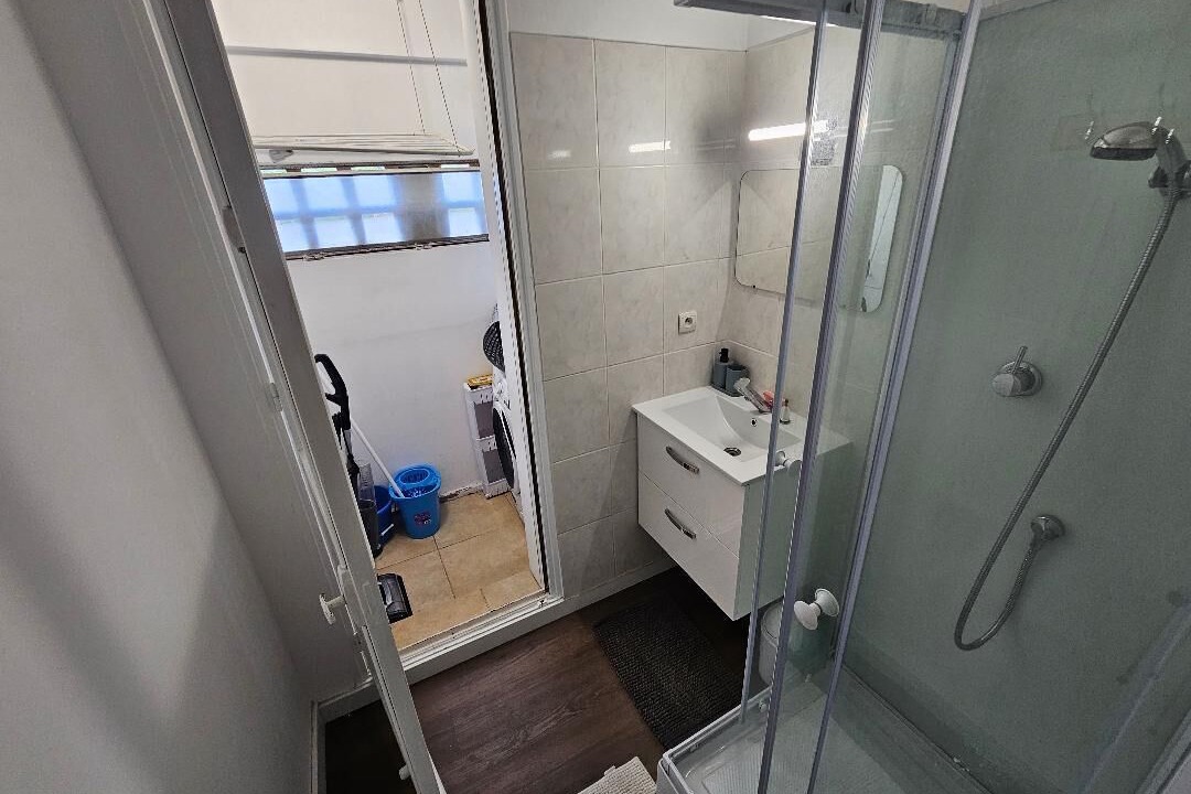 Photo of Bathroom in Belle-Beille