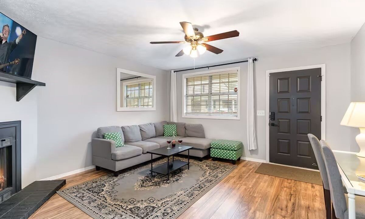 Photo of Livingroom in Nashville
