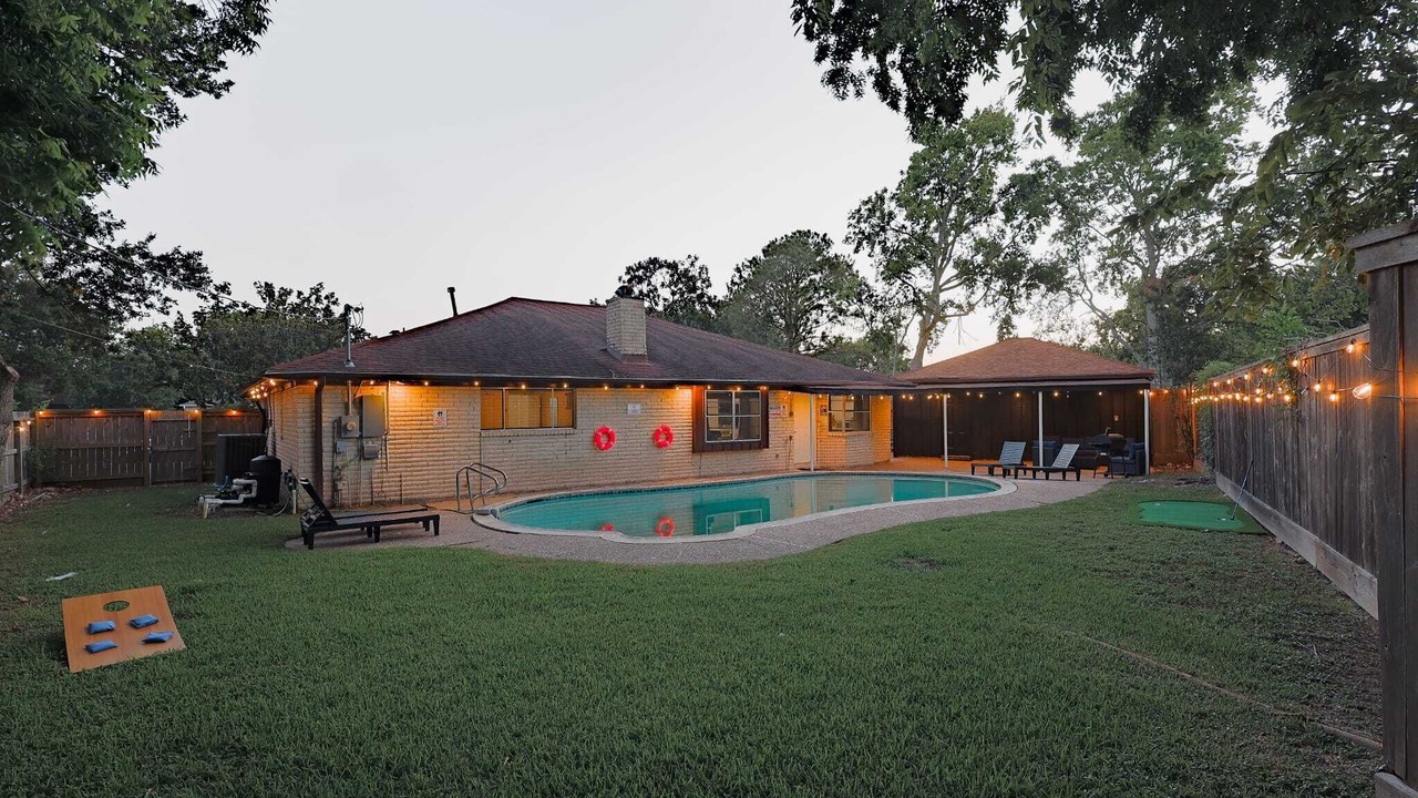 Photo of Outdoor in Greater Fondren Southwest