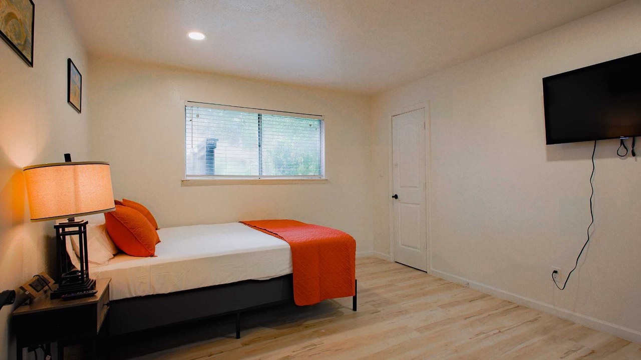 Photo of Bedroom in Greater Fondren Southwest