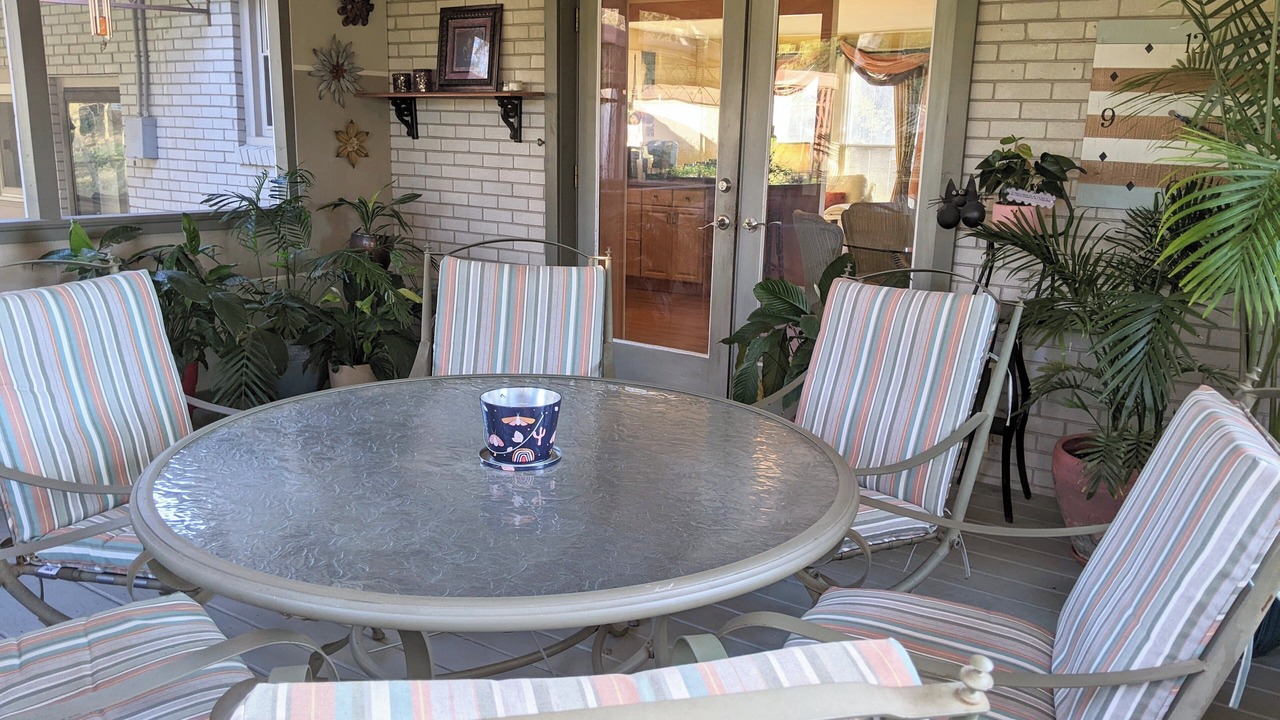 Photo of Outdoor in Green Hill