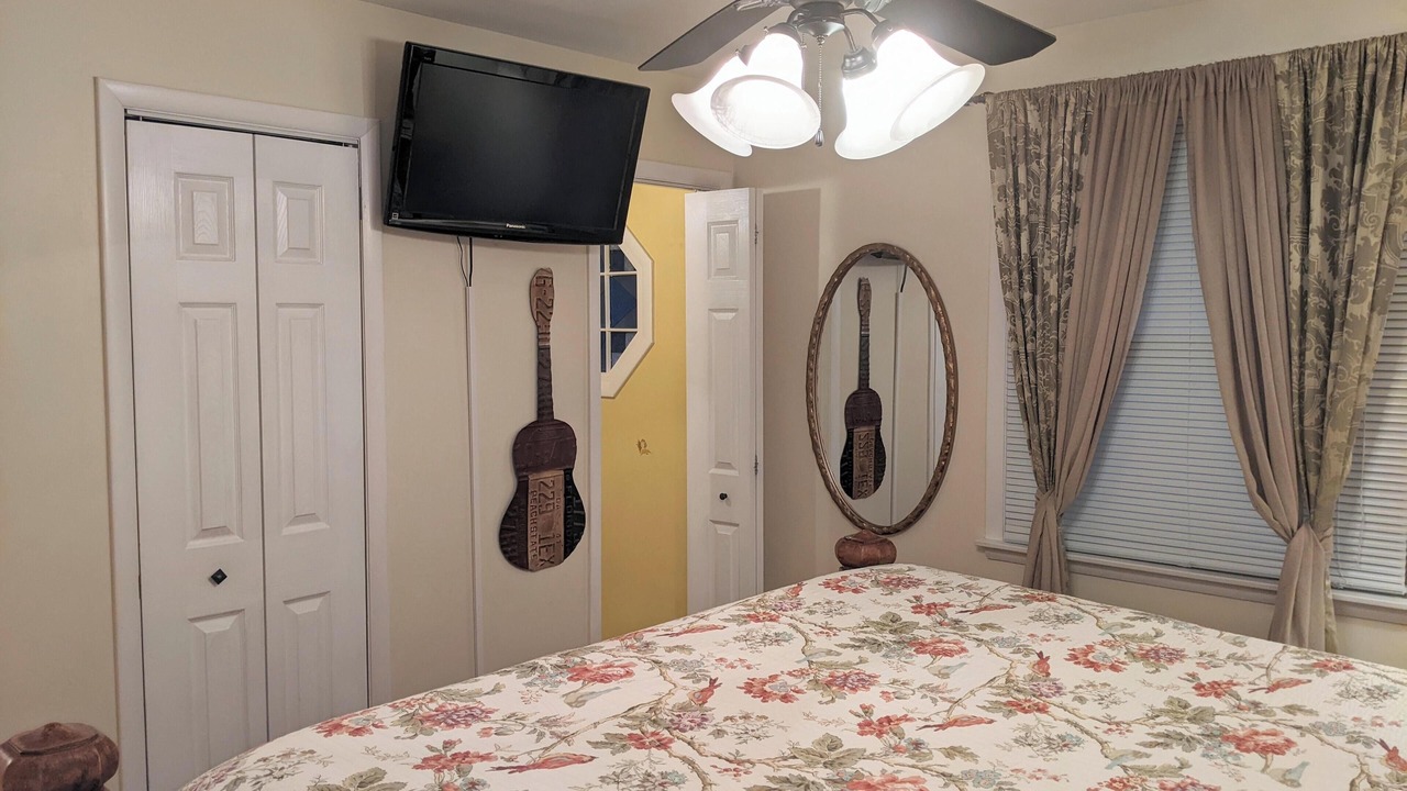 Photo of Bedroom in Green Hill