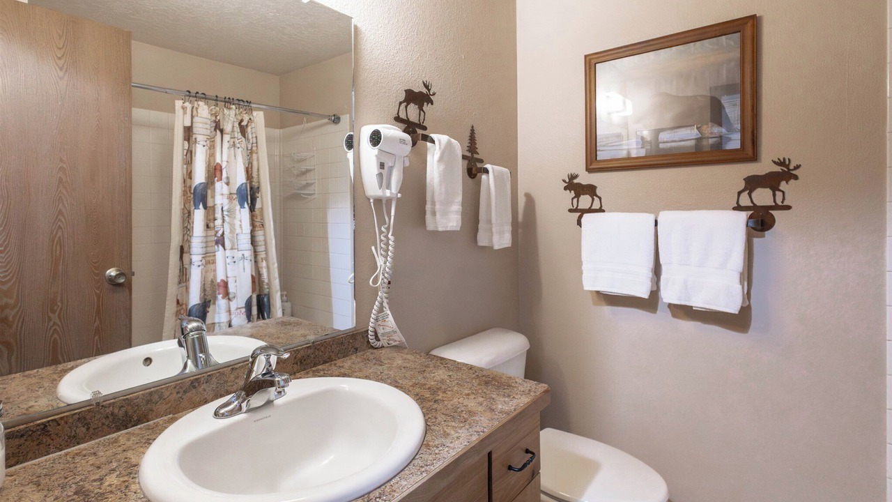 Photo of Bathroom in West Yellowstone