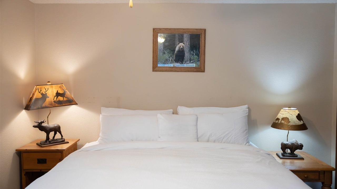 Photo of Bedroom in West Yellowstone