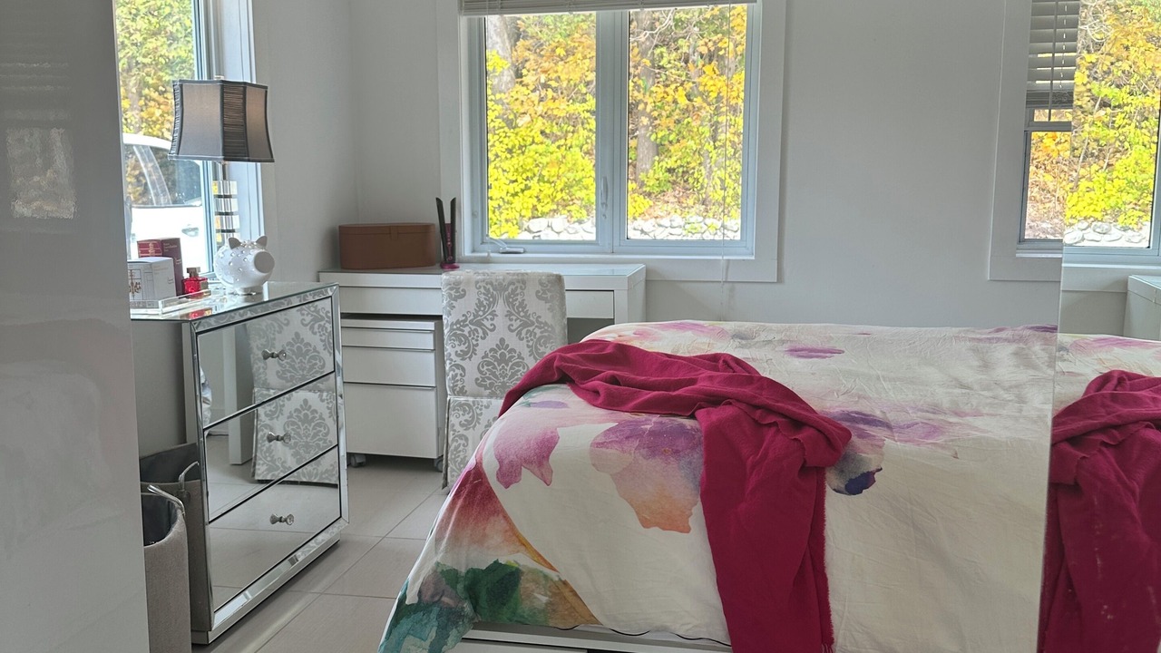 Photo of Bedroom in Ottawa Division