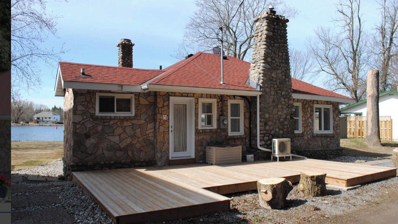 Photo of Outdoor in Ottawa Division