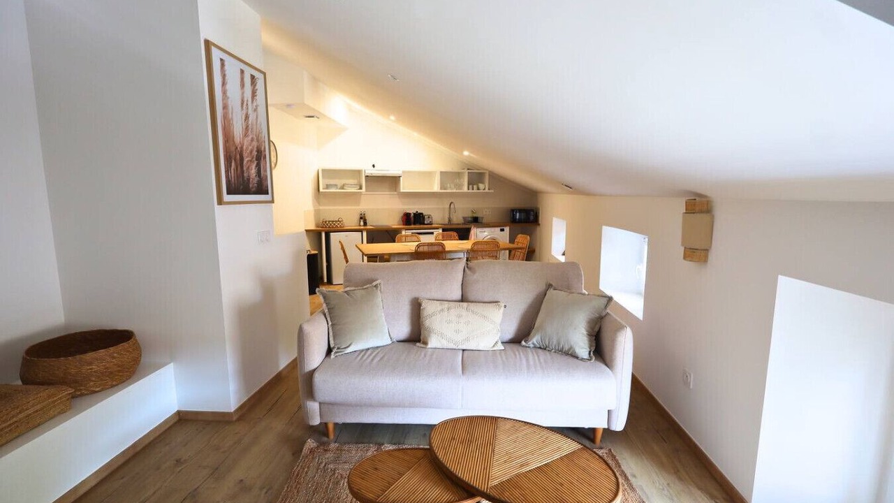 Photo of Livingroom in Camaret-sur-Aigues