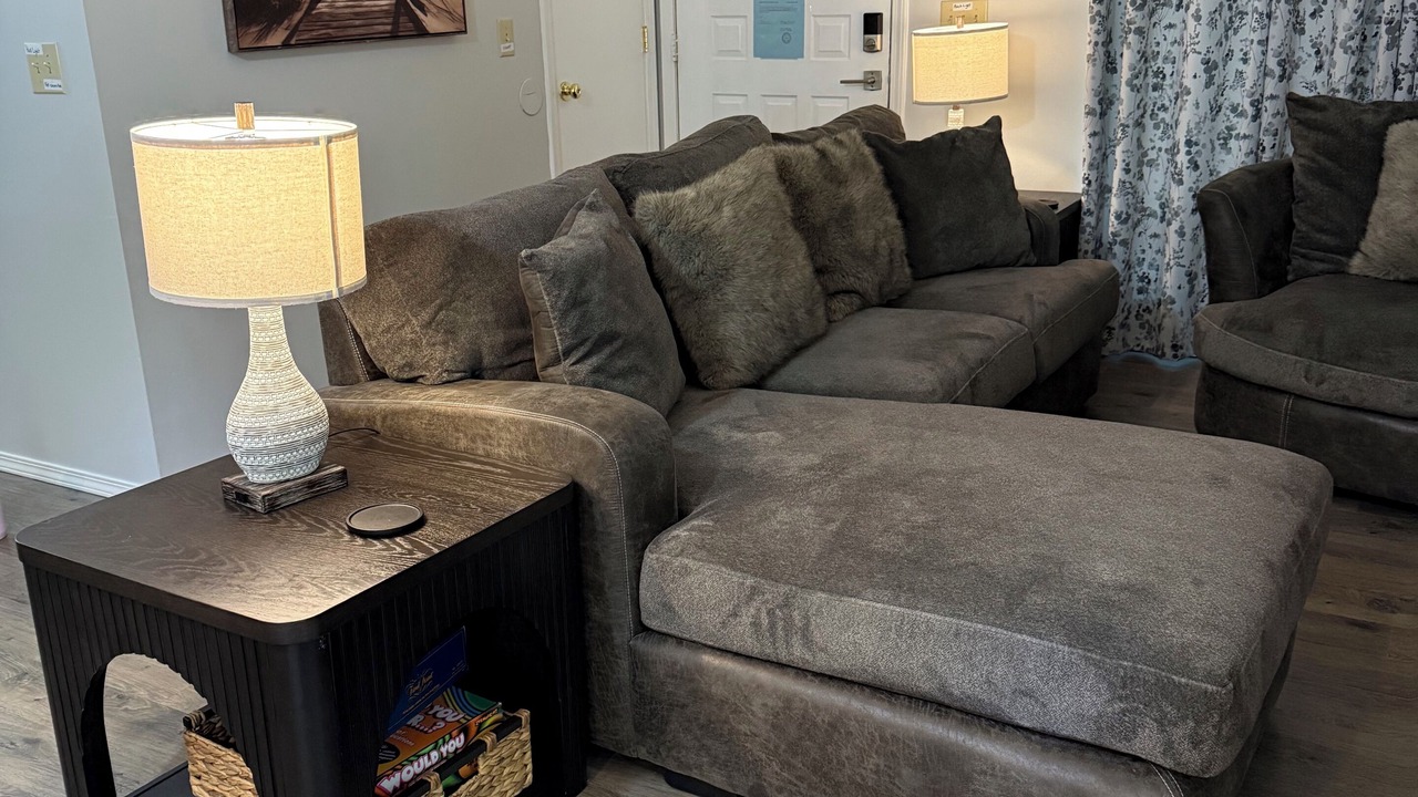 Photo of Livingroom in Grove