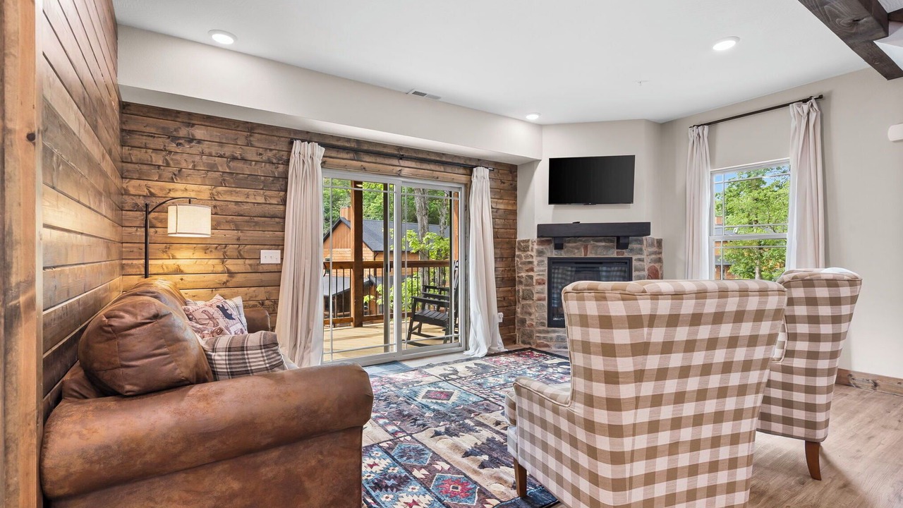 Photo of Livingroom in Hollister