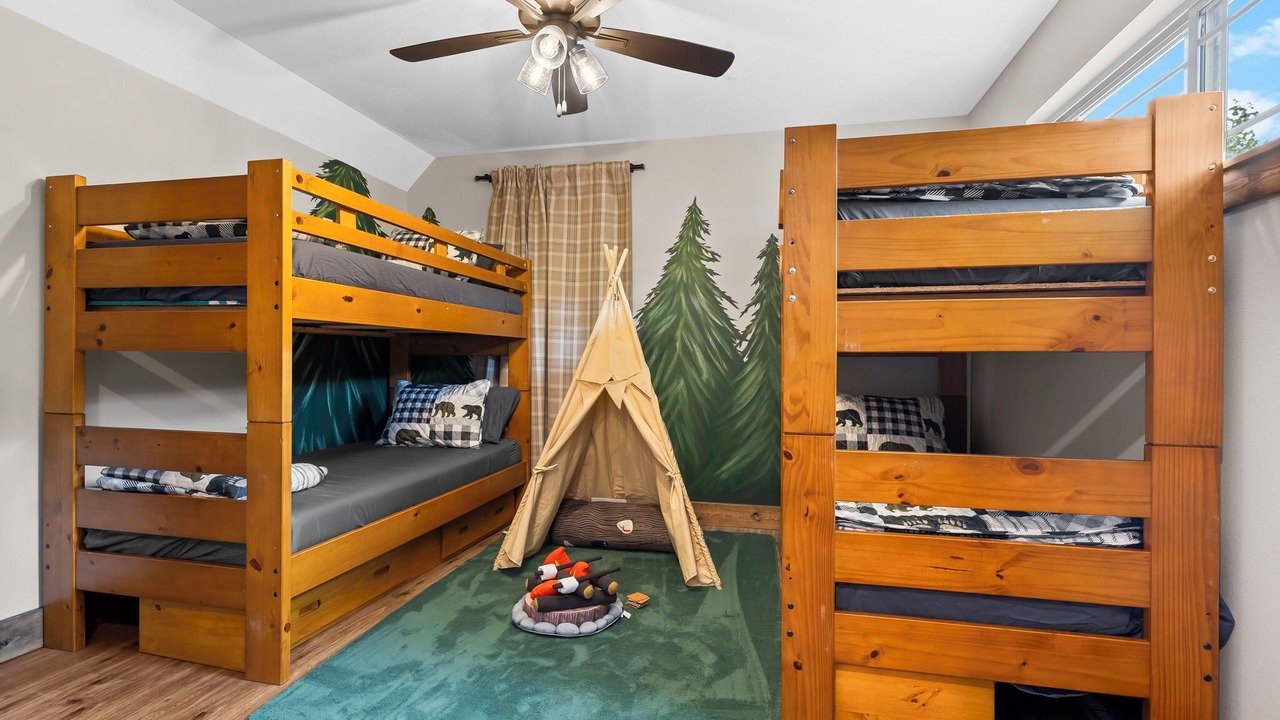 Photo of Bedroom in Hollister