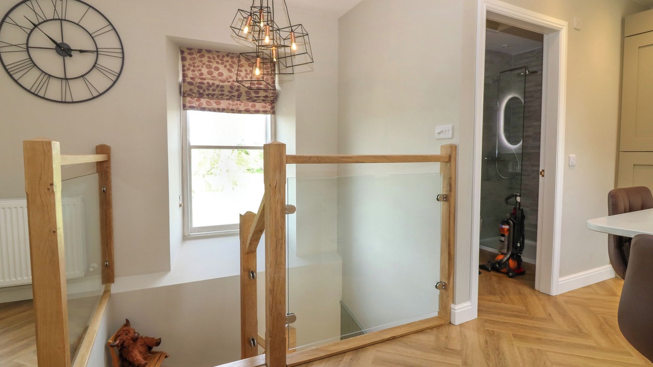 Photo of Others in Oxton