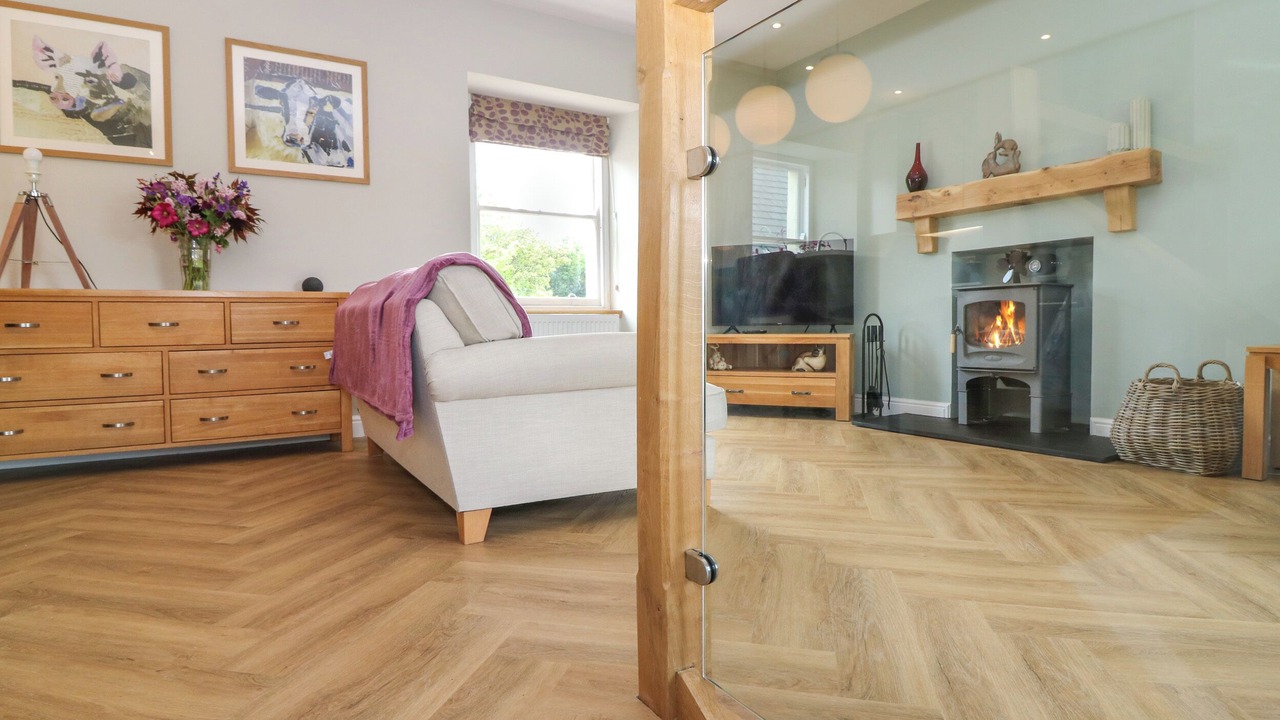 Photo of Livingroom in Oxton