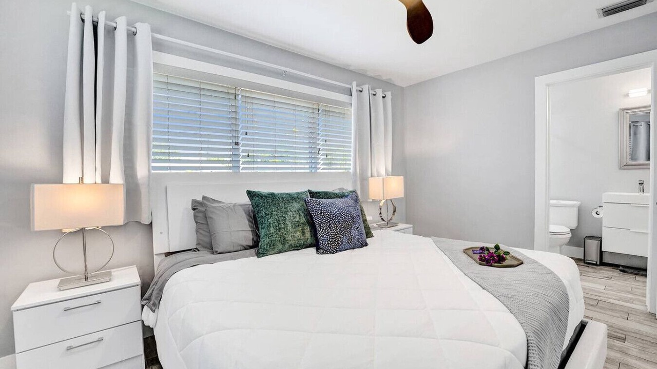 Photo of Bedroom in Wilton Manors