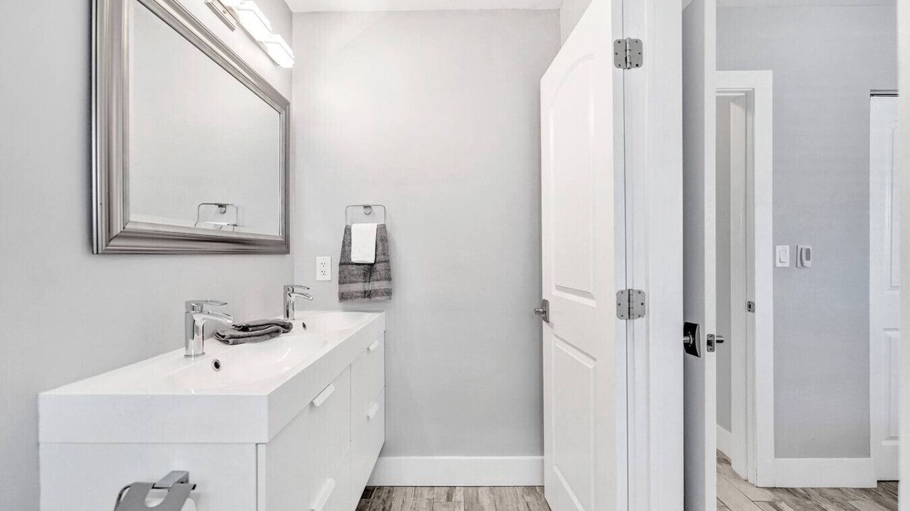 Photo of Bathroom in Wilton Manors