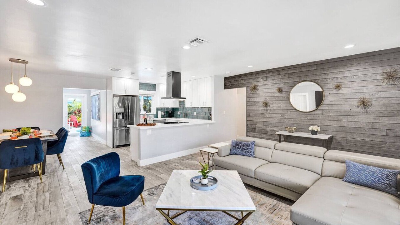 Photo of Livingroom in Wilton Manors