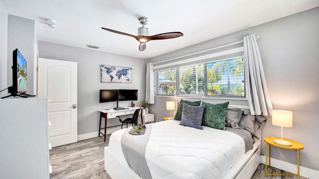 Photo of Bedroom in Wilton Manors