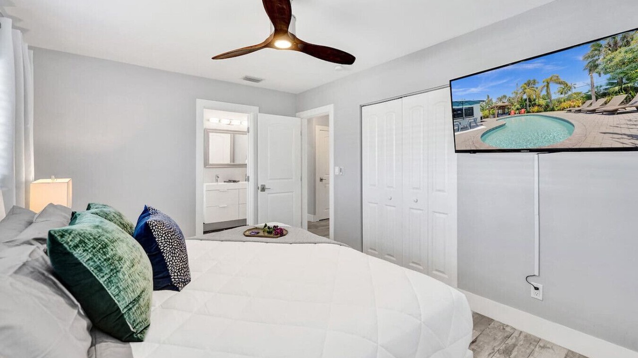 Photo of Bedroom in Wilton Manors