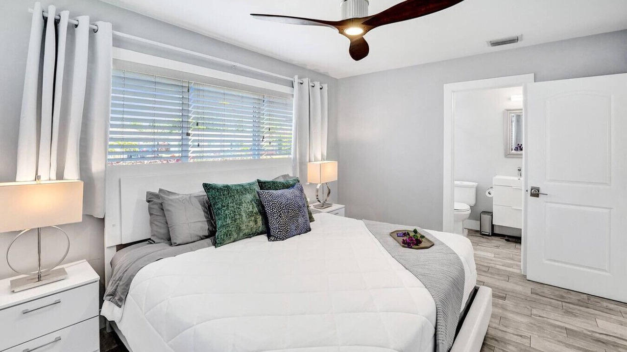 Photo of Bedroom in Wilton Manors