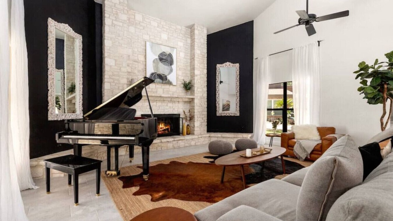 Photo of Livingroom in Woodlands of Camino Real