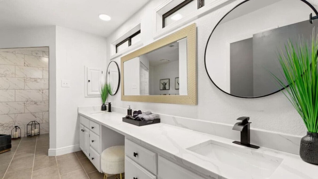 Photo of Bathroom in Woodlands of Camino Real