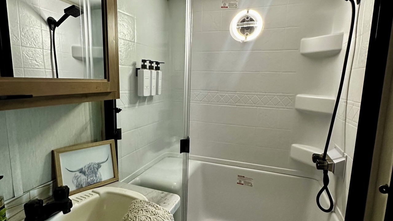 Photo of Bathroom in Venus