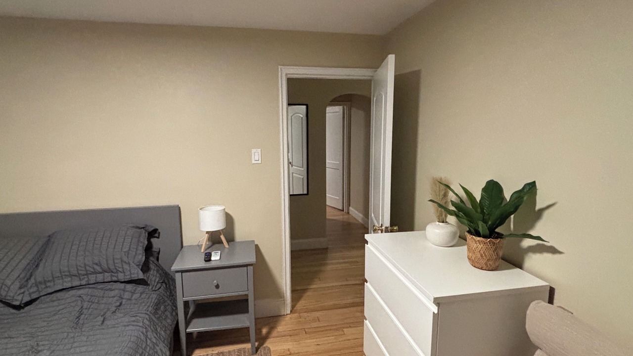 Photo of Bedroom in West Street - River Street