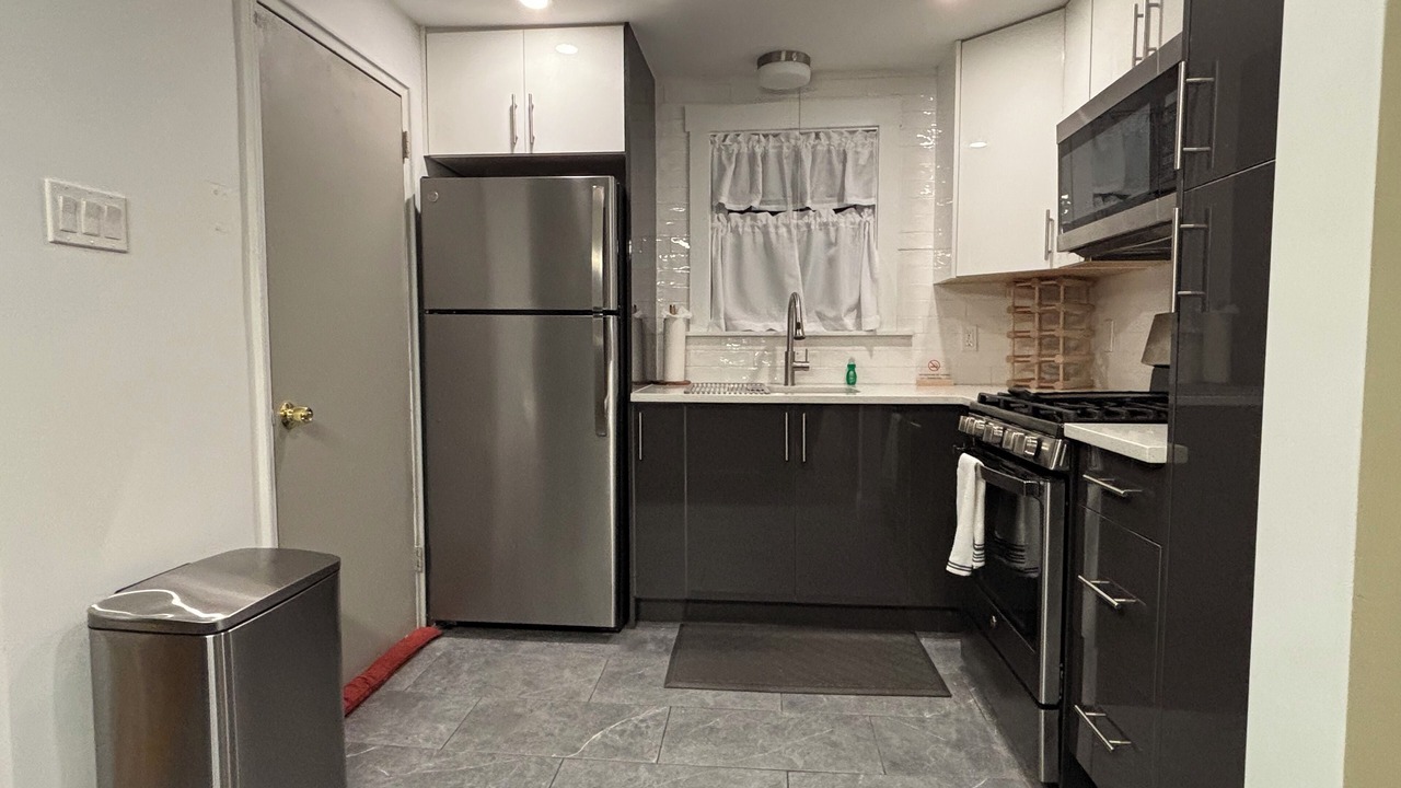 Photo of Kitchen in West Street - River Street