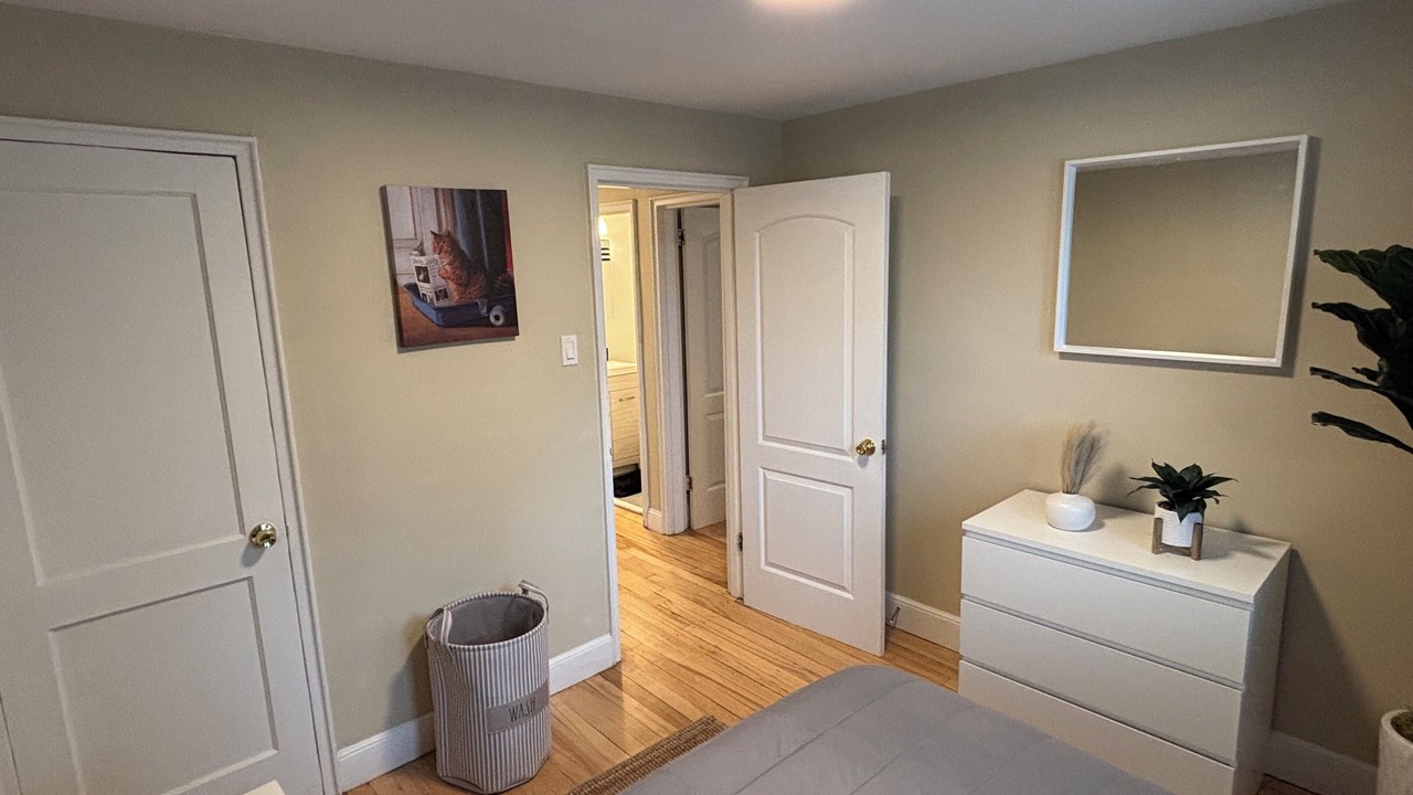 Photo of Bedroom in West Street - River Street
