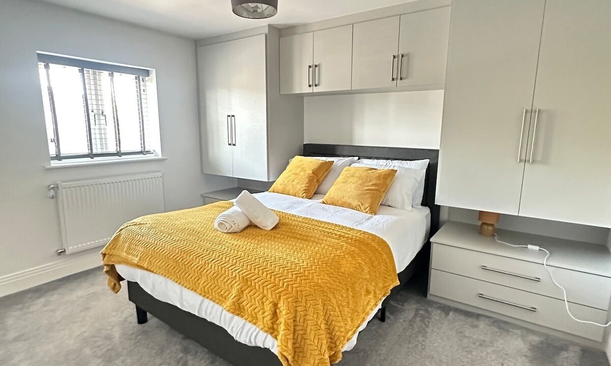 Photo of Bedroom in Woking