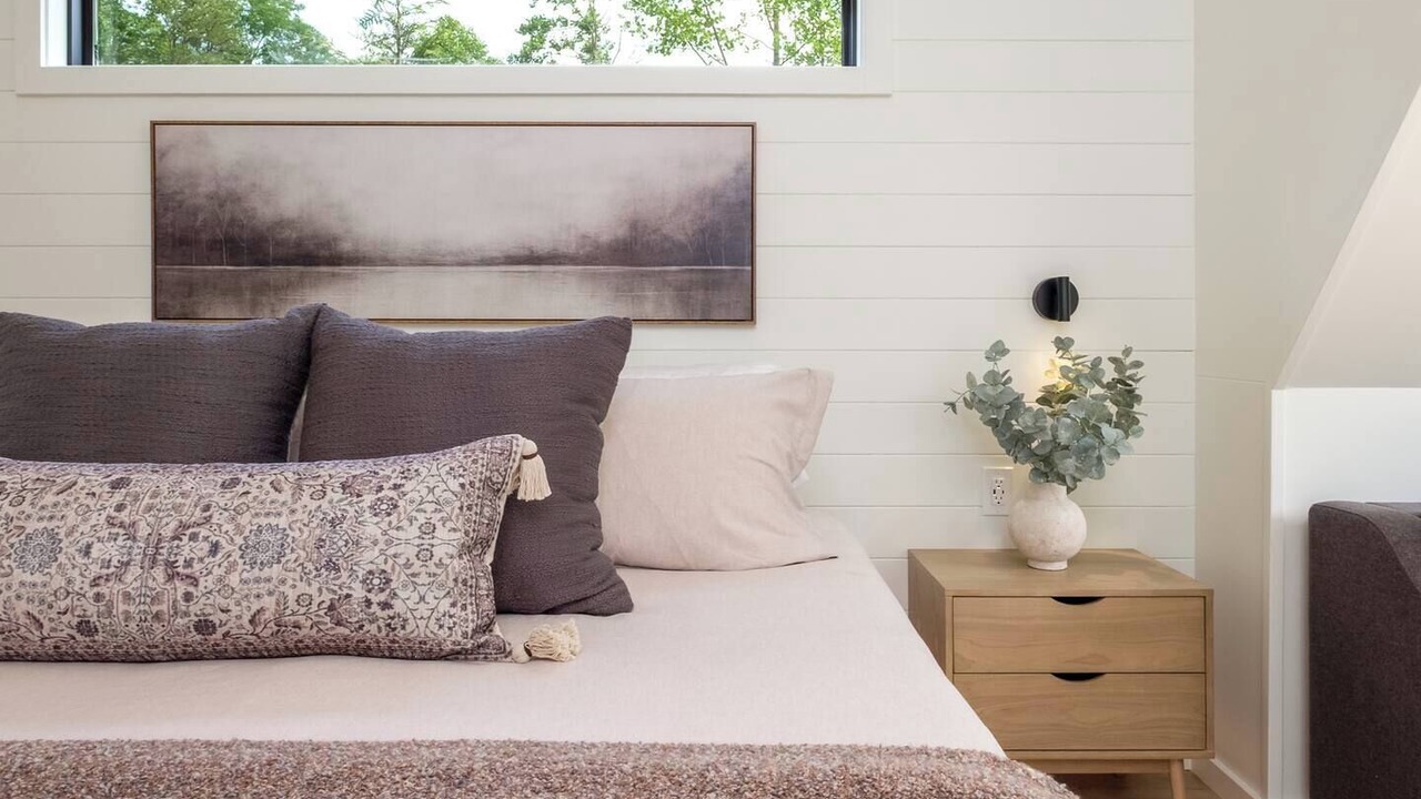 Photo of Bedroom in Balsam Grove