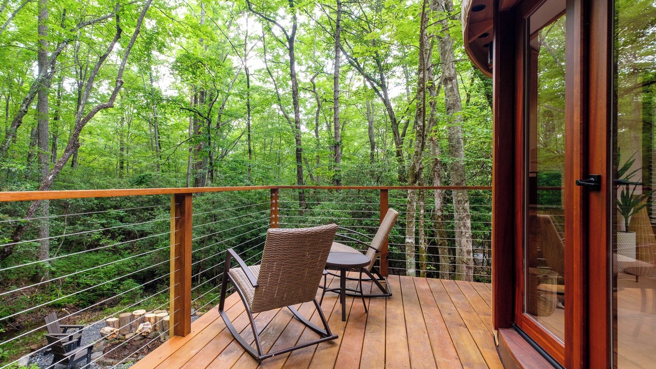 Photo of Patio Balcony in Balsam Grove
