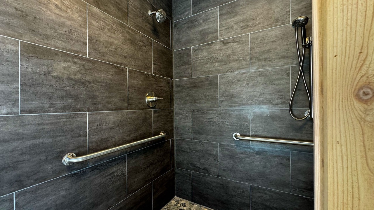 Photo of Bathroom in Balsam Grove