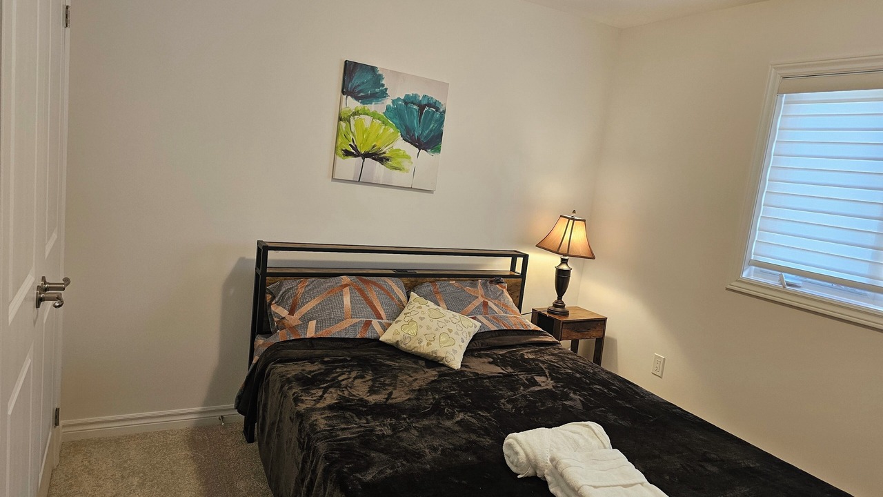 Photo of Bedroom in Gravenhurst