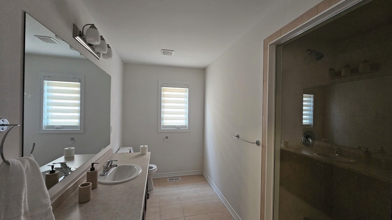 Photo of Bathroom in Gravenhurst