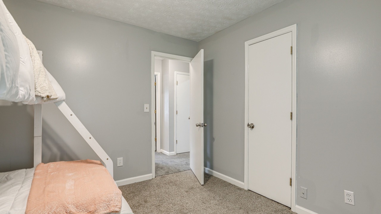 Photo of Bedroom in Lithonia