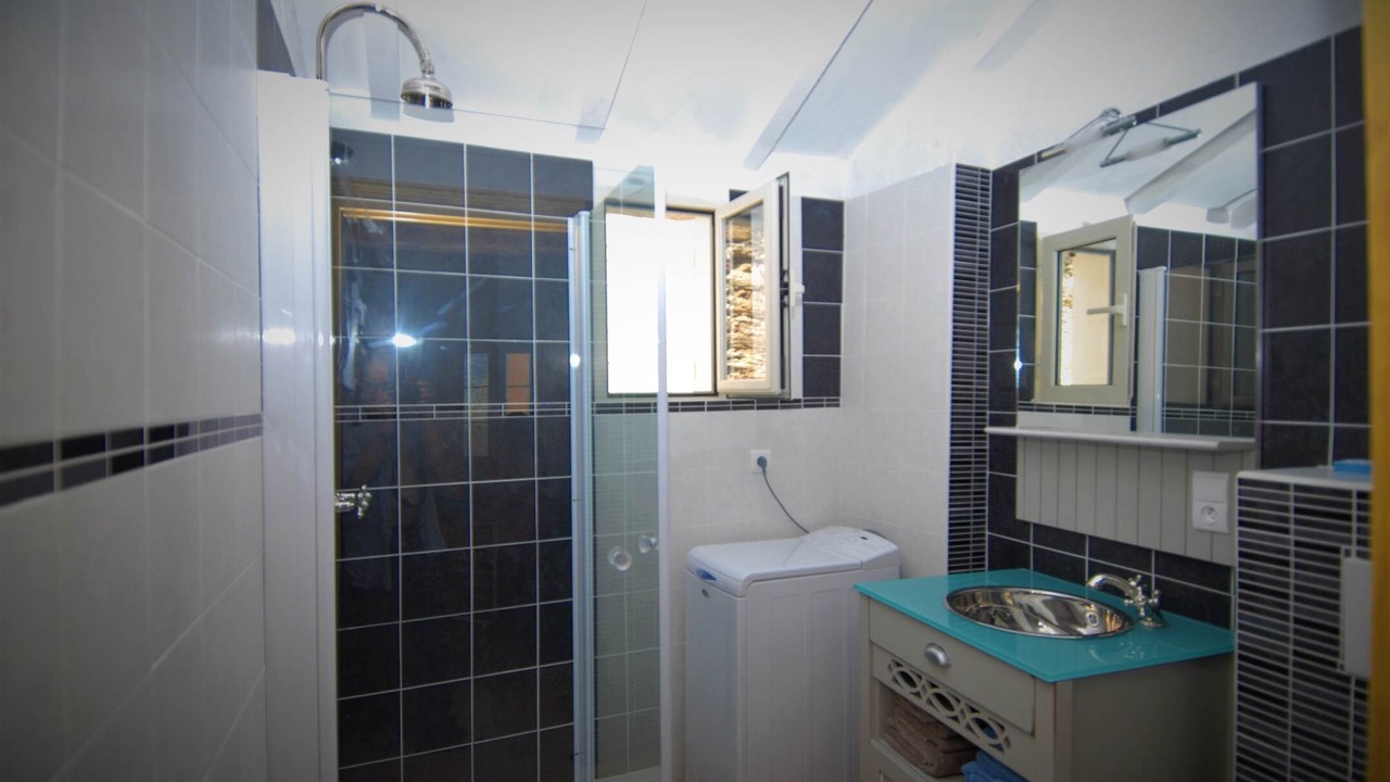 Photo of Others in Ersa