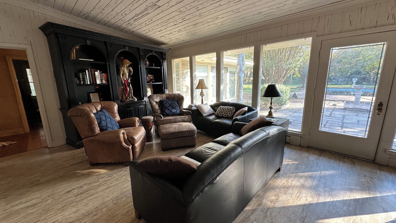 Photo of Livingroom in Clarksdale
