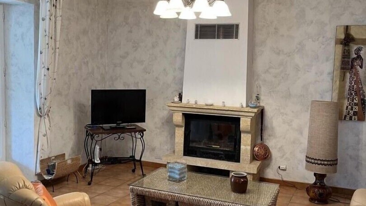 Photo of Livingroom in Begadan