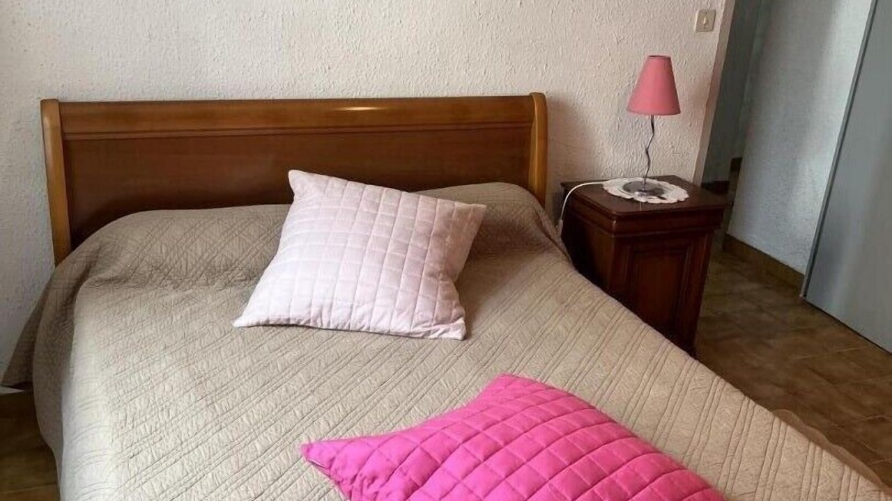 Photo of Bedroom in Begadan