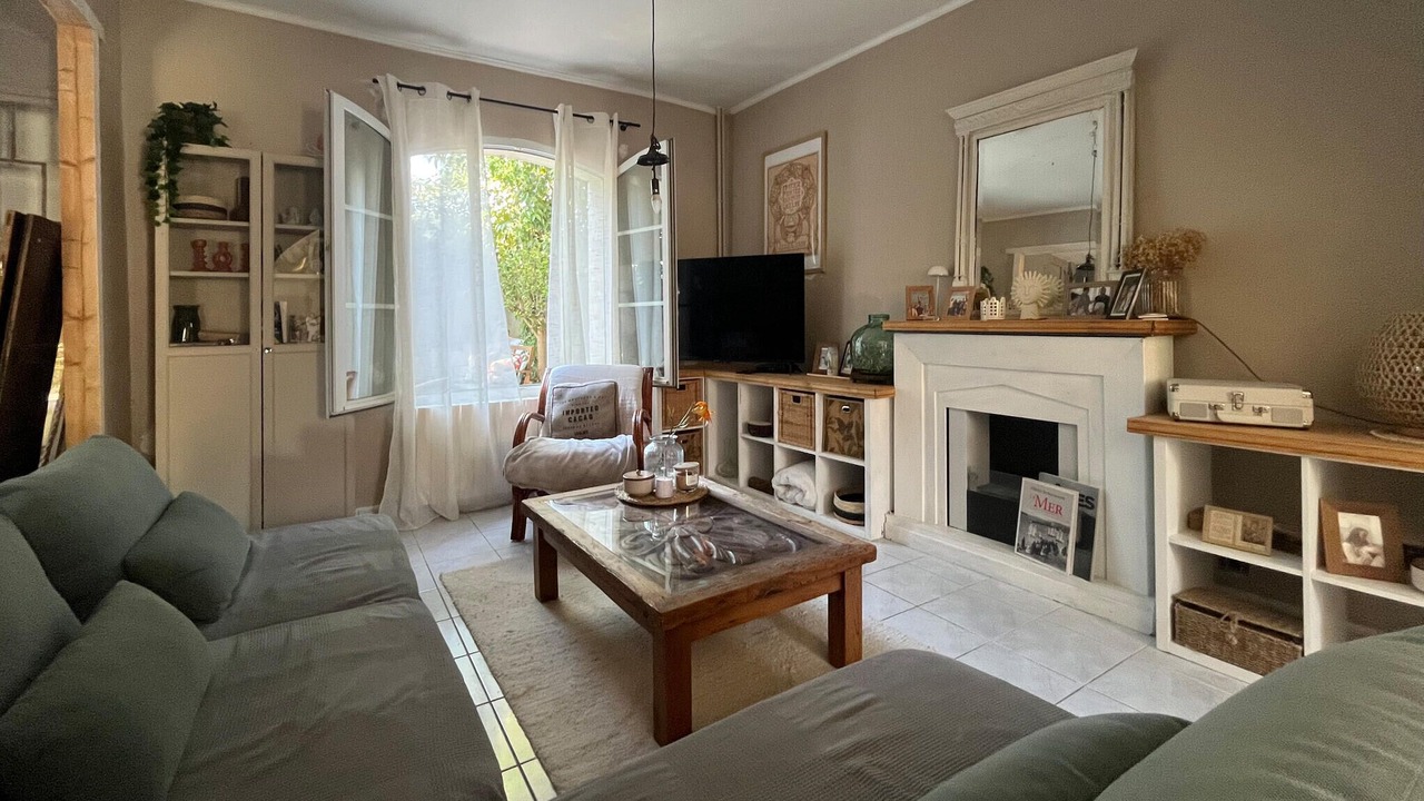 Photo of Bedroom in Pont-Saint-Esprit