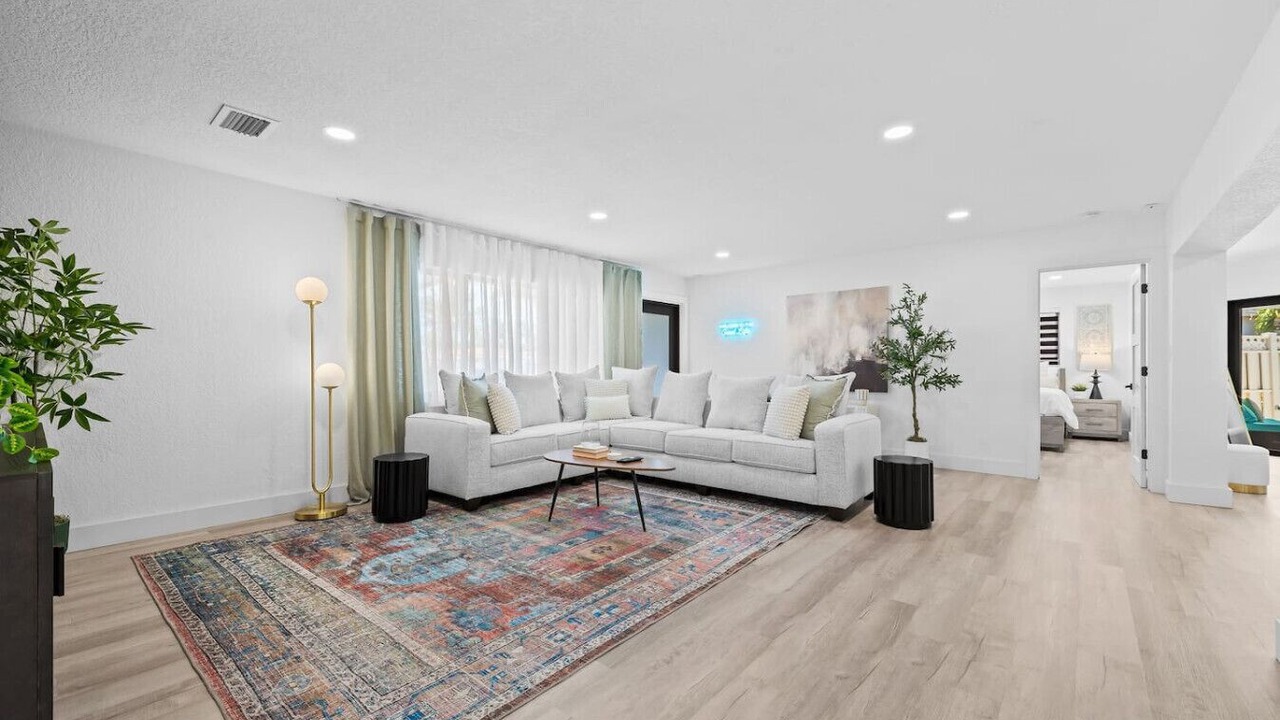 Photo of Livingroom in Garden Isles