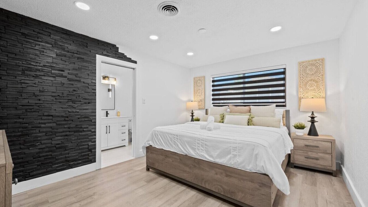 Photo of Bedroom in Garden Isles