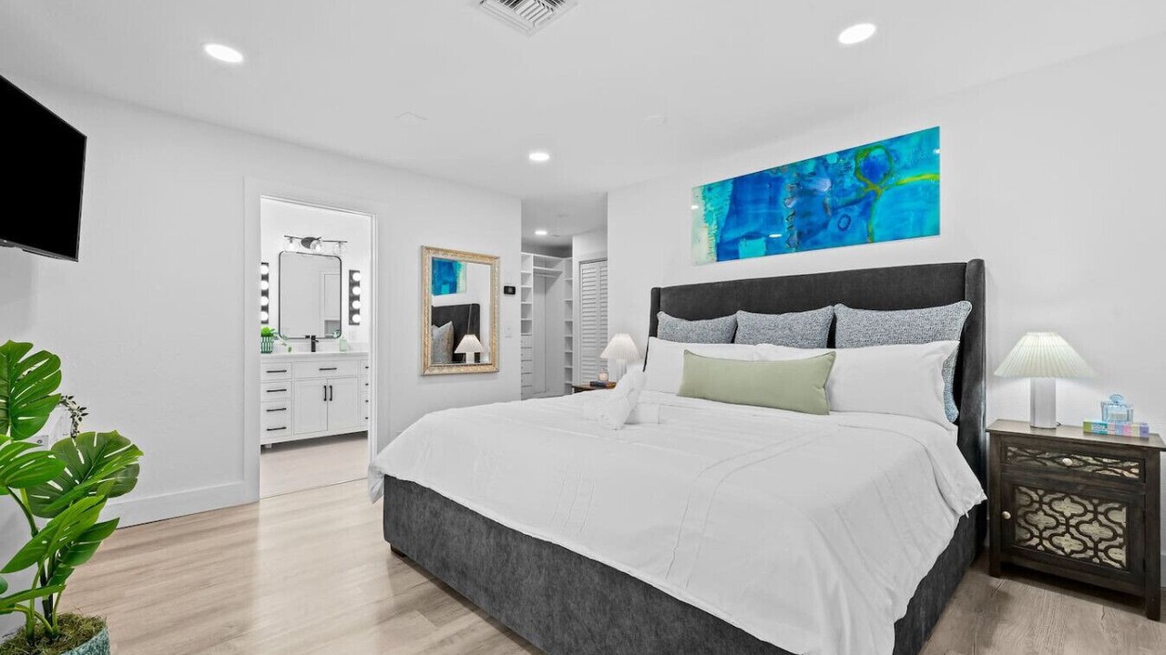 Photo of Bedroom in Garden Isles