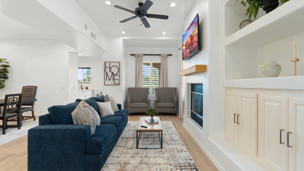 Photo of Livingroom in Ocotillo